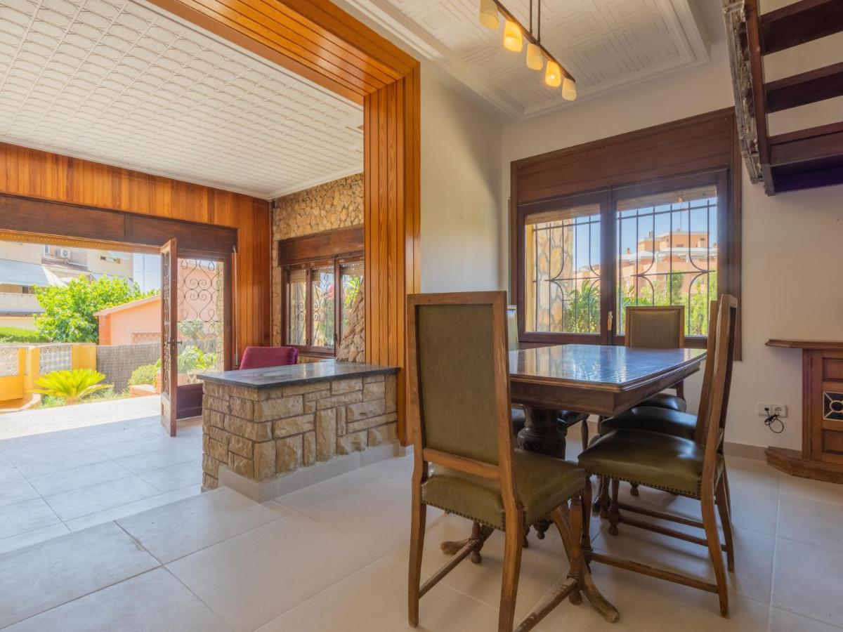 Holiday home Holiday Lleida