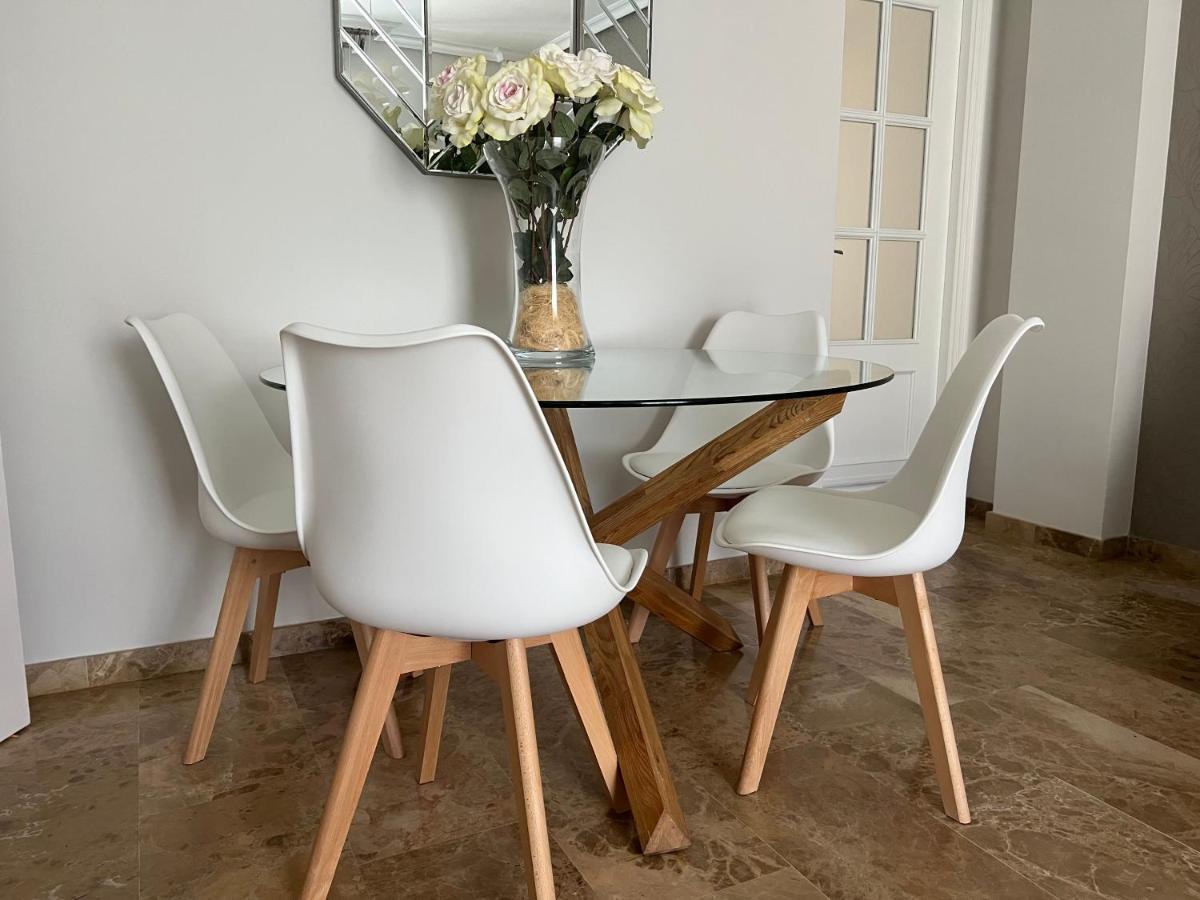 Apartamento La Calahorra Con Parking Gratuito Cordoba