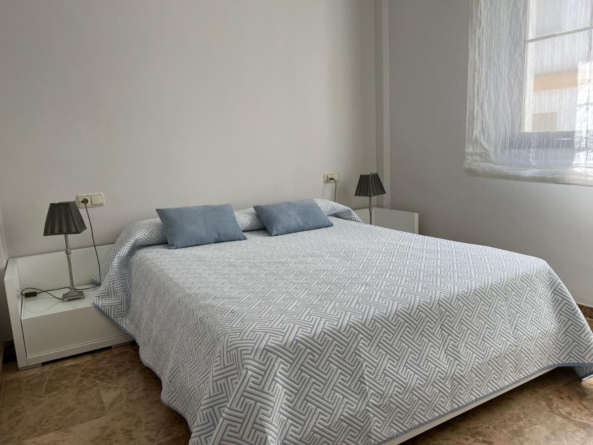 Apartamento La Calahorra Con Parking Gratuito * Cordoba