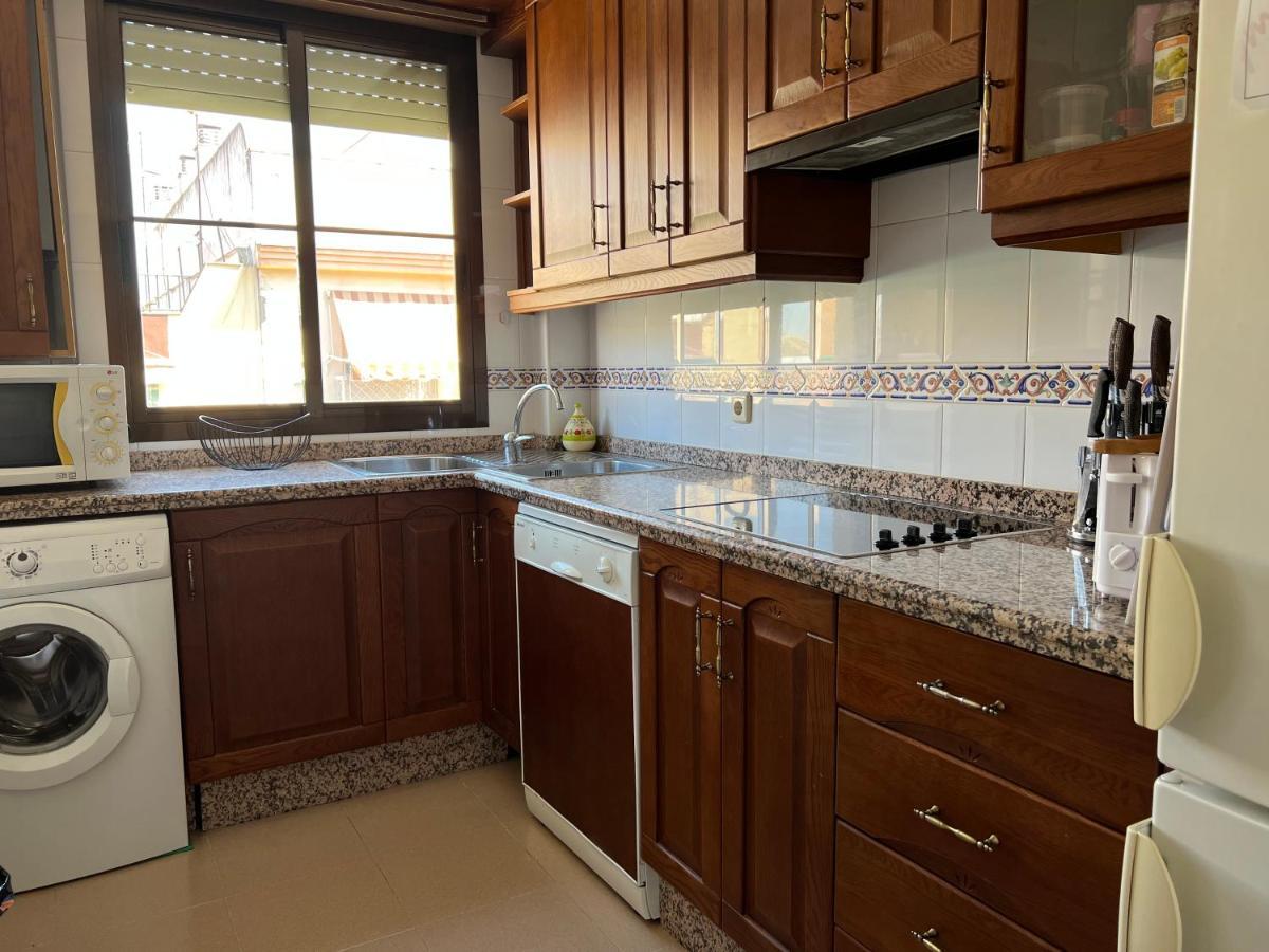 Apartamento La Calahorra Con Parking Gratuito Apartment