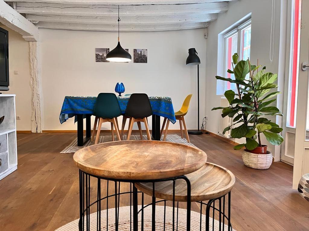Old Town I By Aston Apartamento *