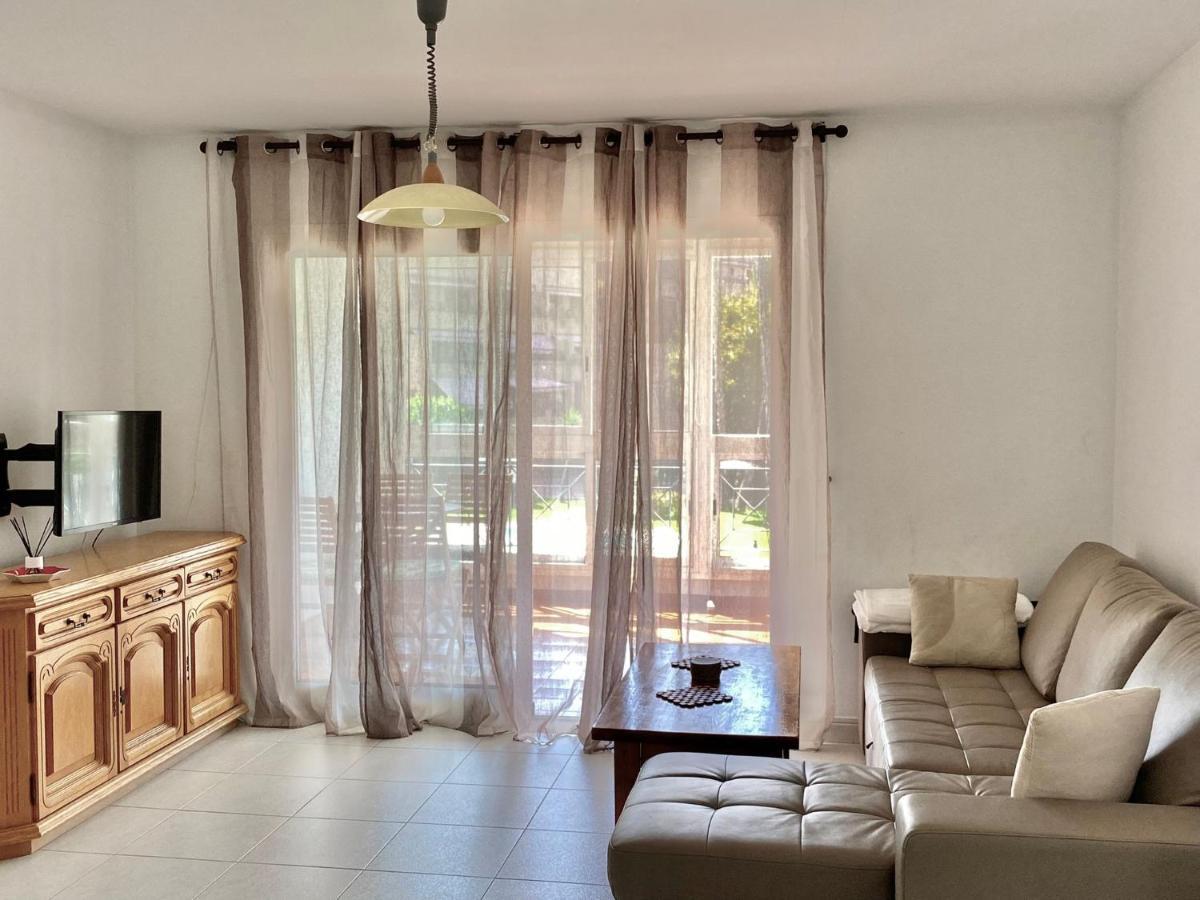 Golf Hoyo 18 4-6 Pax. Piscina, Wifi, Parking Privado. Apartment Alicante