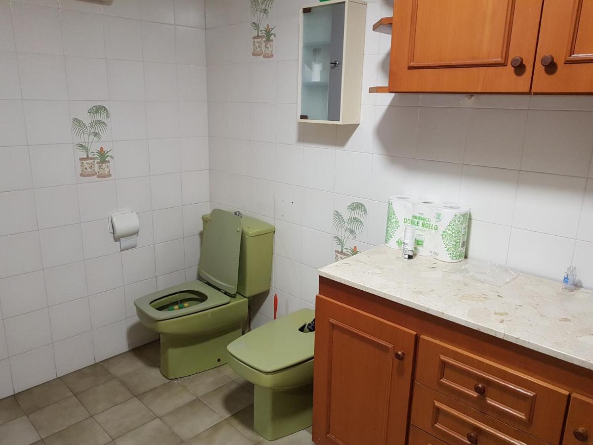An In With 3 Bedrooms, Located Near And Gandia Apartment *