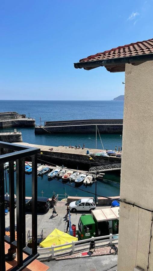 Precioso En El Puerto De Elantxobe Elanchove