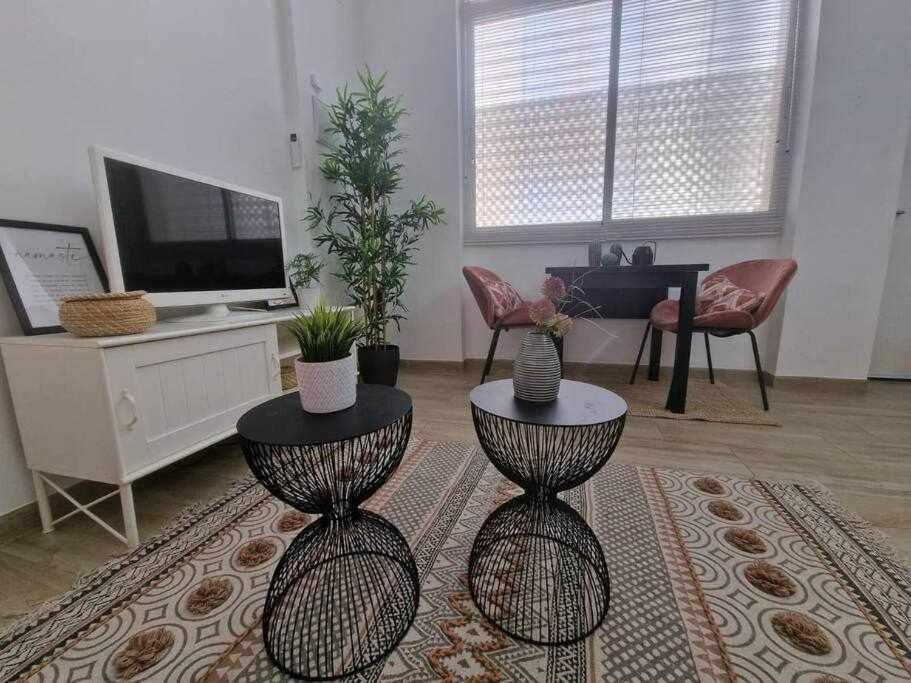 Isg Encantador Estudio En Alameda De Hercules Apartment