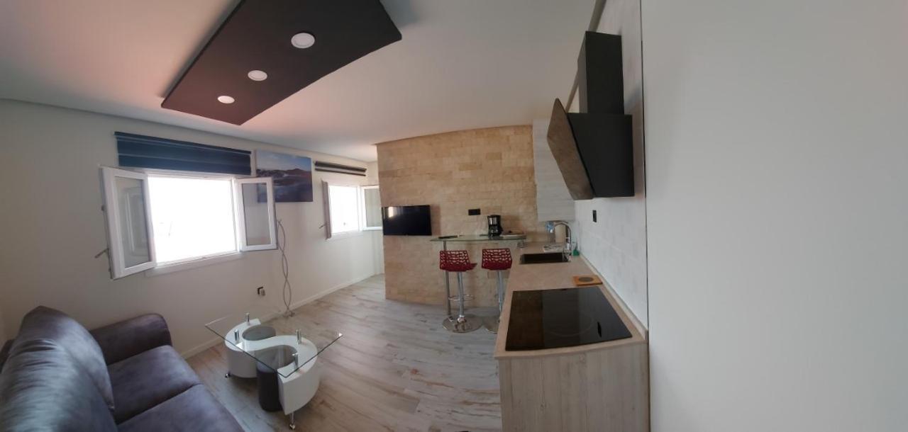 Apartment En Primera Linea De Mar, Teresitas, Santa Cruz De Tenerife