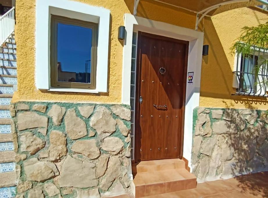 Apartamento Falconera. A Faldas De La Montaña.