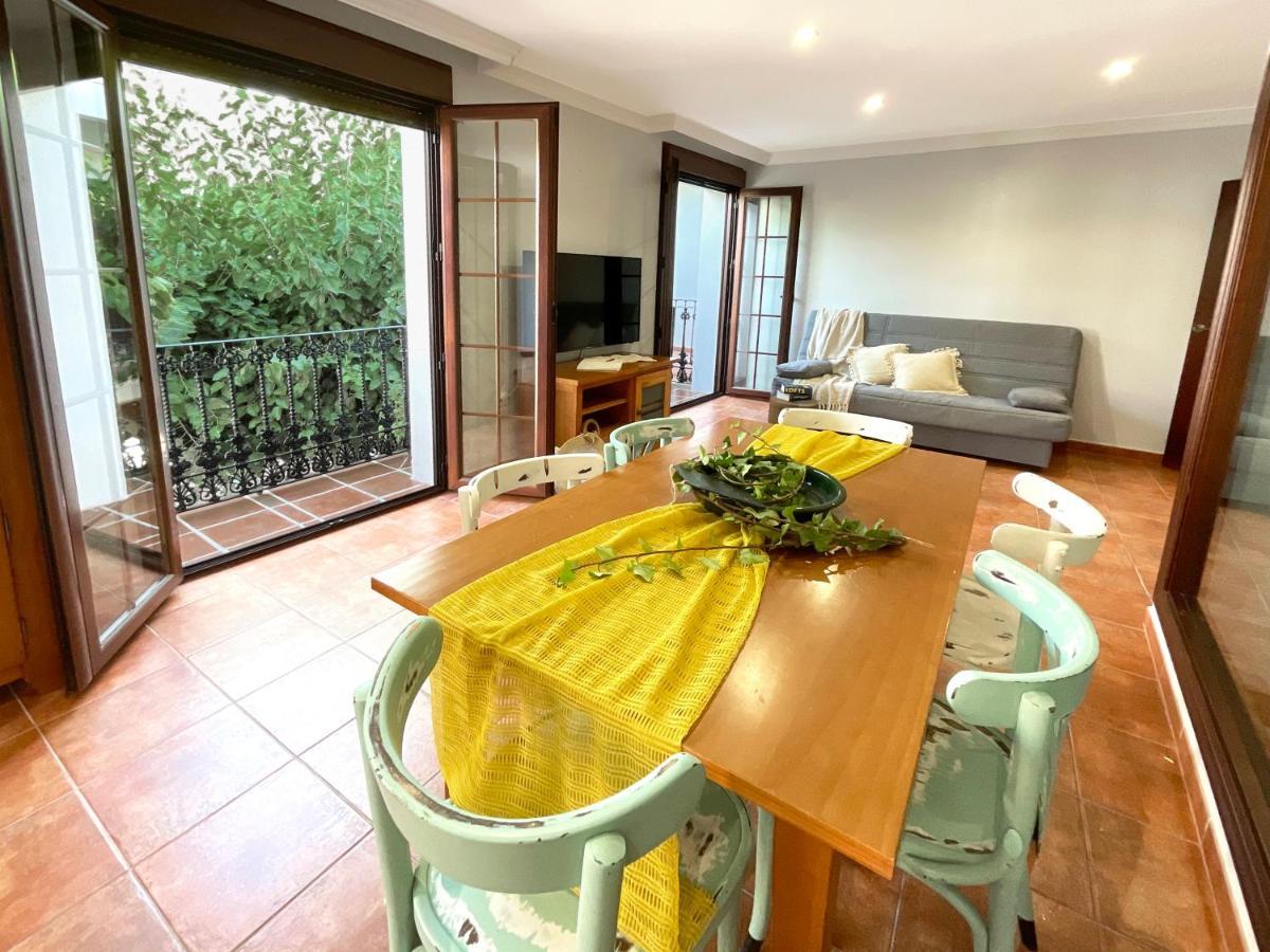 Casa De La Plaza Holiday home