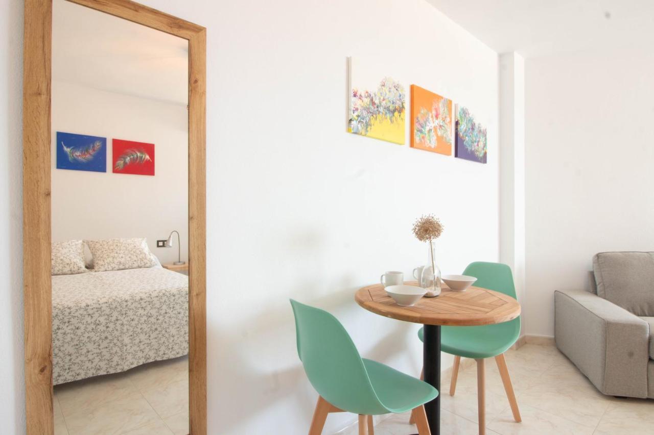 Larios Dos 504. Estudio Con Vistas Al Mar Cerca De La Playa Apartment