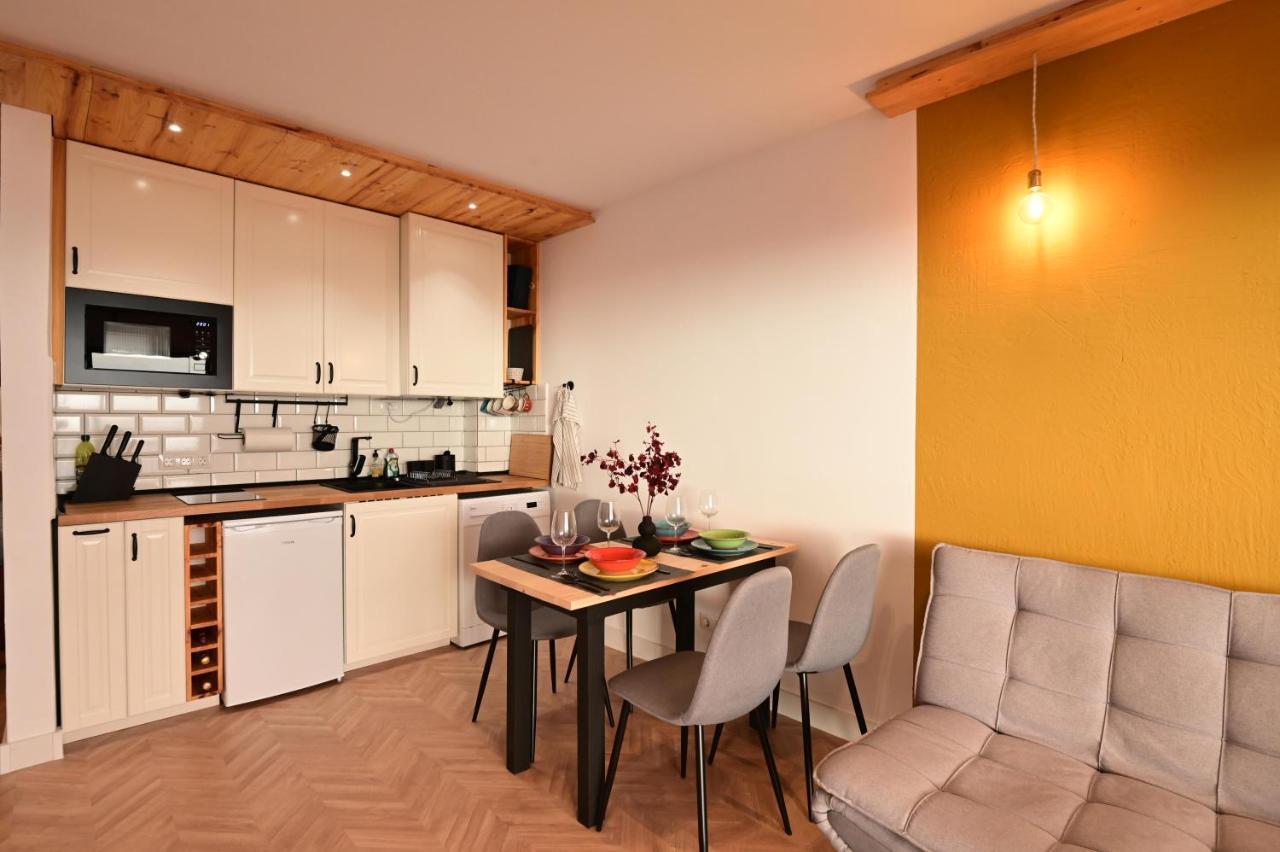 The View Will Convince You! Apartment
