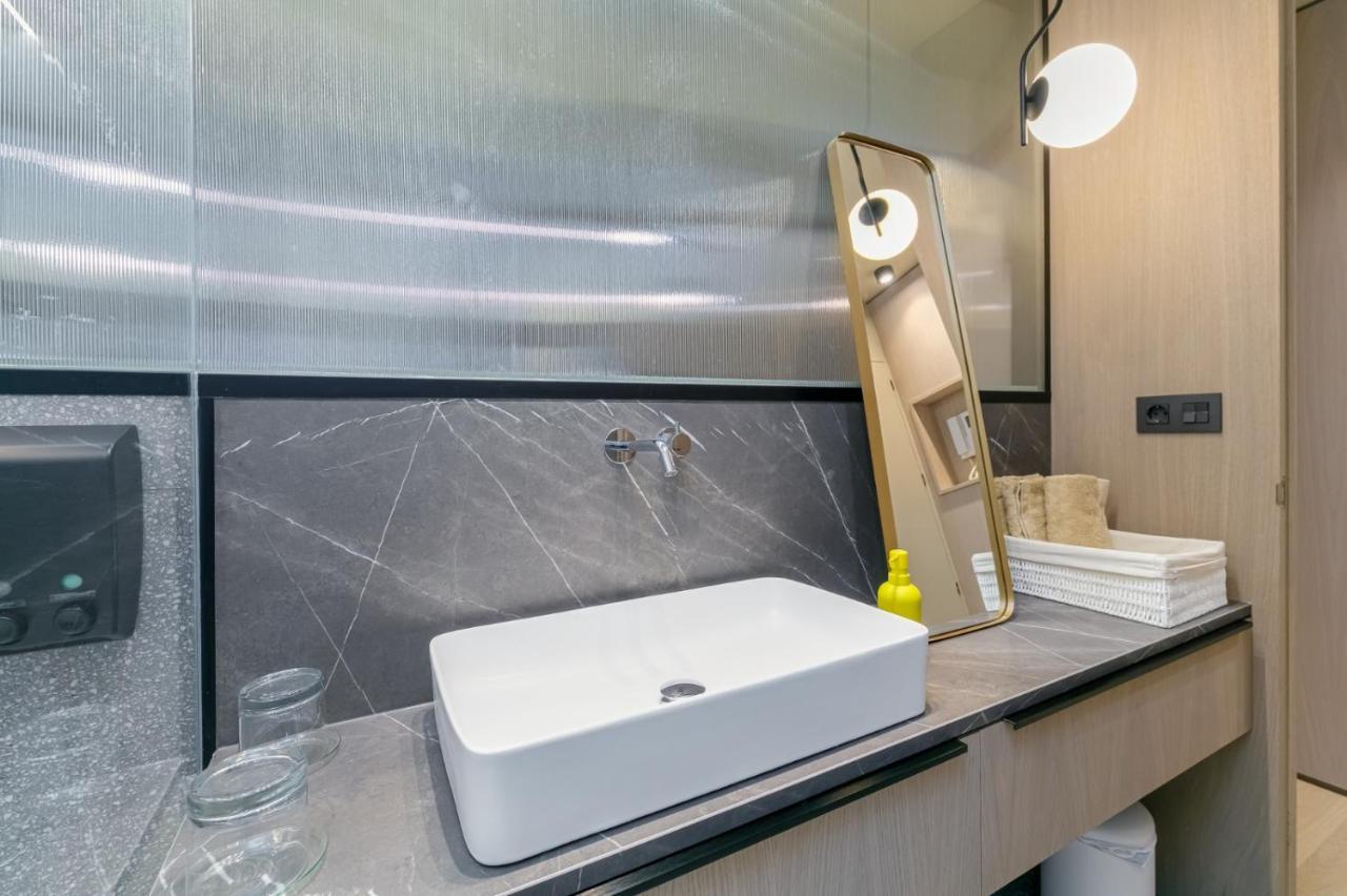 De Lujo Puerta Del Sol+parking Apartment