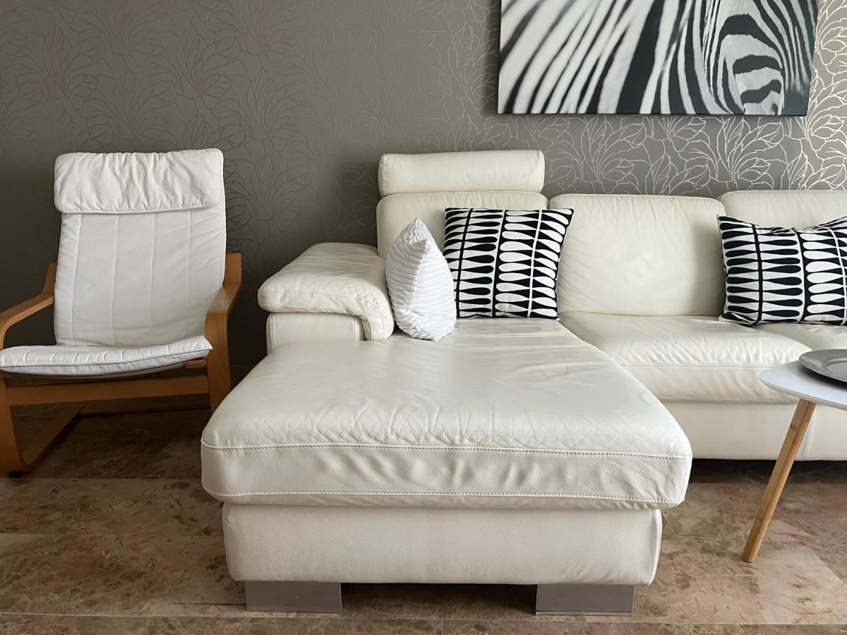 Apartment Apartamento La Calahorra Con Parking Gratuito Cordoba