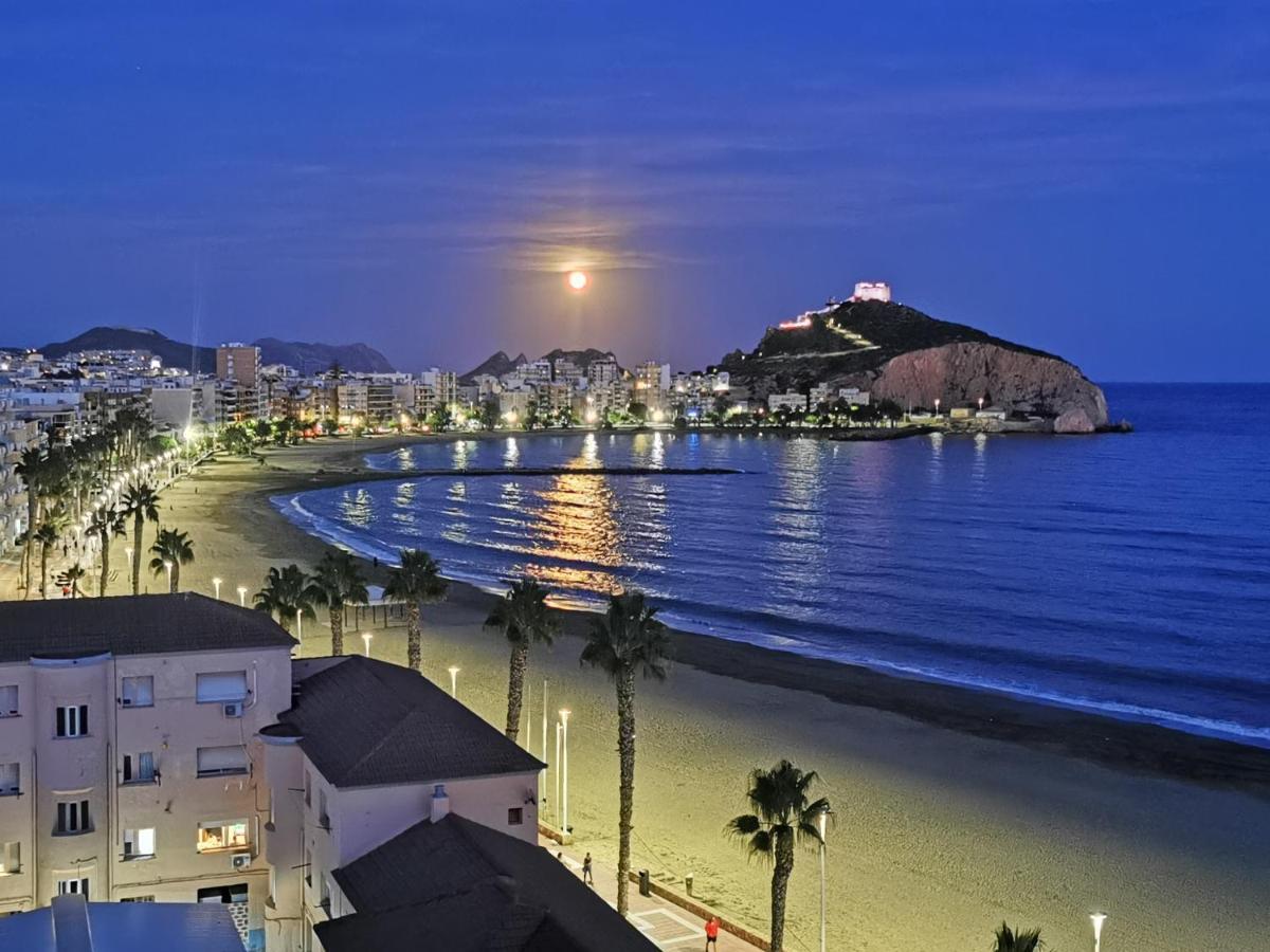 ¡frente Al Mar + Garaje Y Wifi! Apartamento *