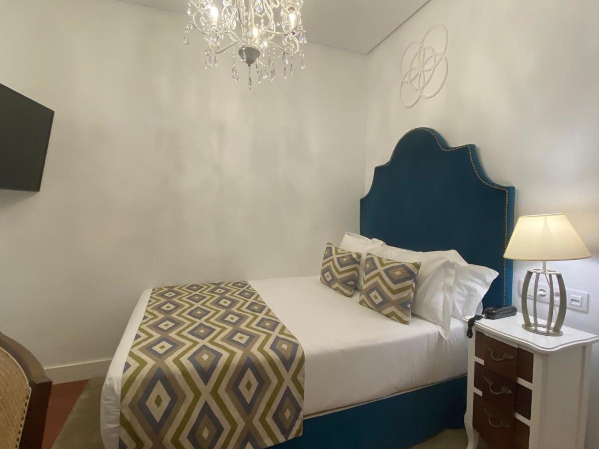 Derby Hotel 3*