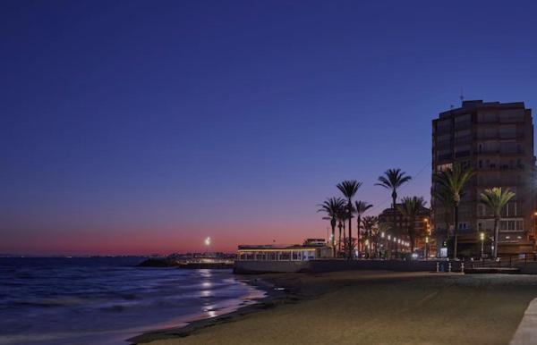 L&g49 Apartamento Con Garaje Apartment Torrevieja