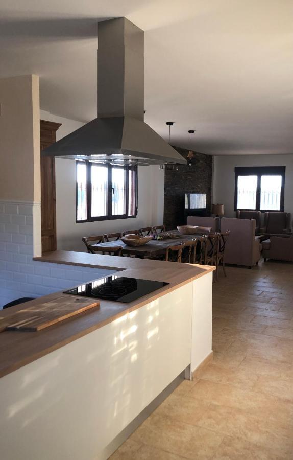Holiday home Encantos De Orellana Navalvillar de Pela