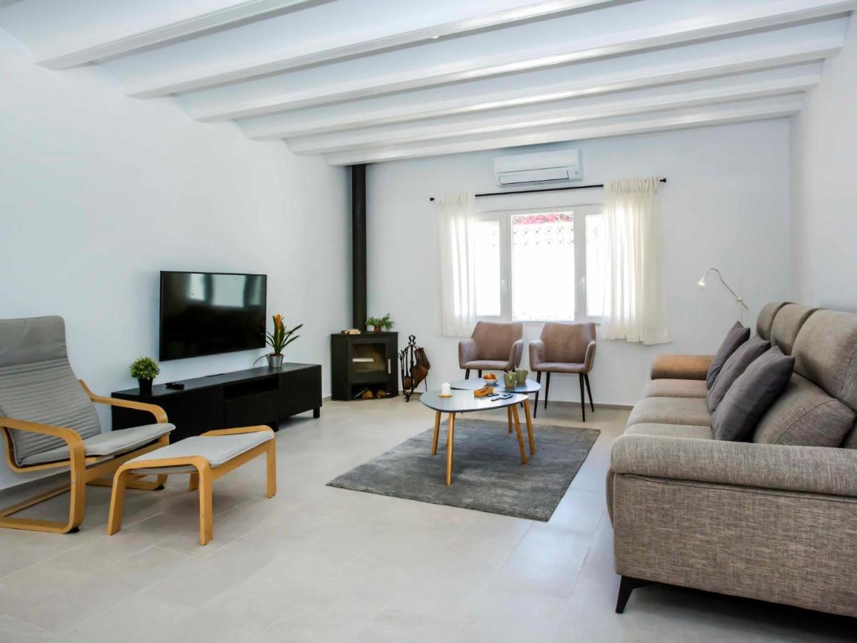 Villa Irenal By Interhome