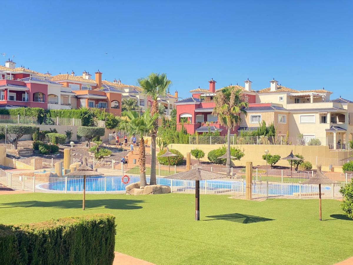 Magnífico-amplio 2 Plantas Piscina Altaona Murcia