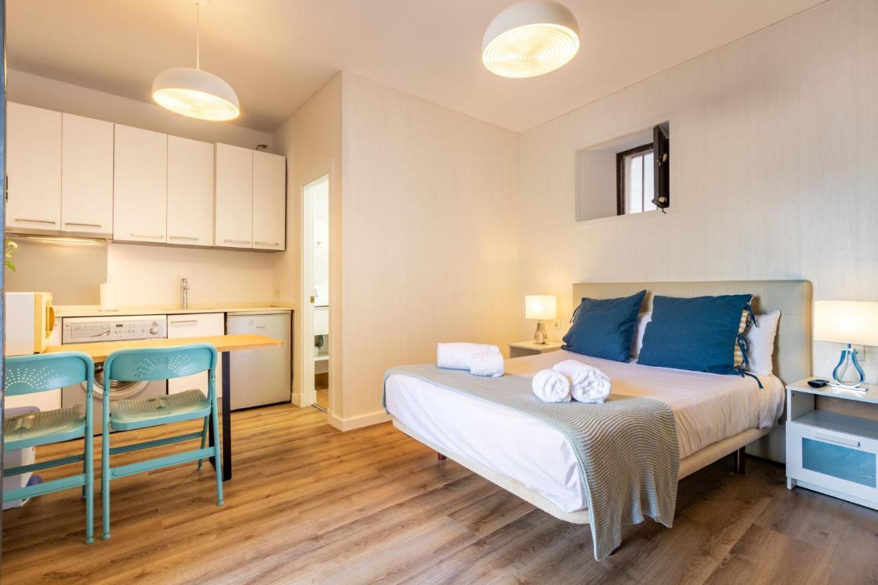Conde Courtyard By Valcambre Apartment Seville