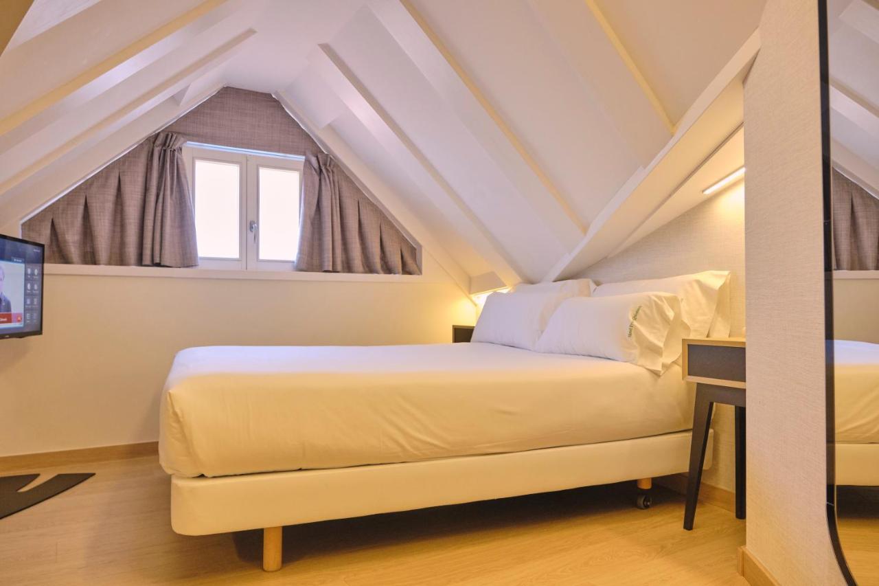 Praza Quintana Hotel 3*