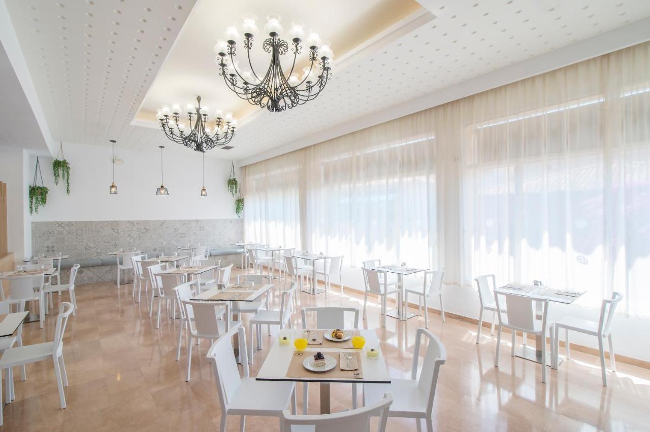 Hotel Lloret Santa Rosa By Pierre&vacances Lloret de Mar