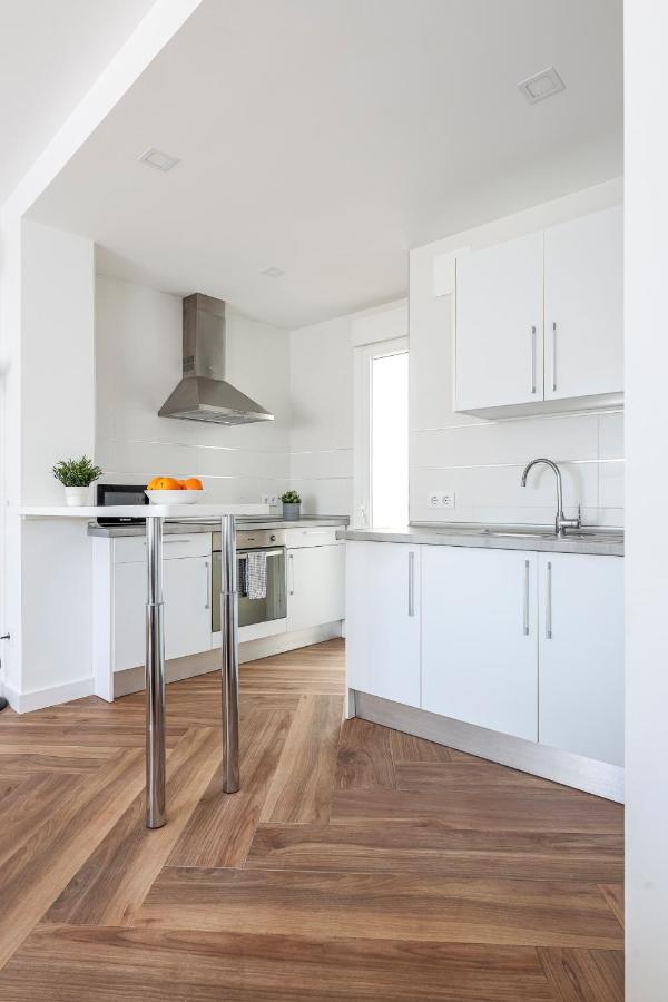 Apartment Algaba Aral *