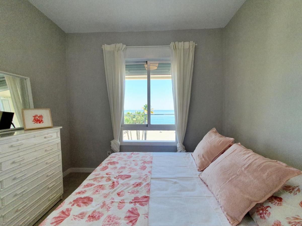 Vistamar 3 Bedrooms Apartment