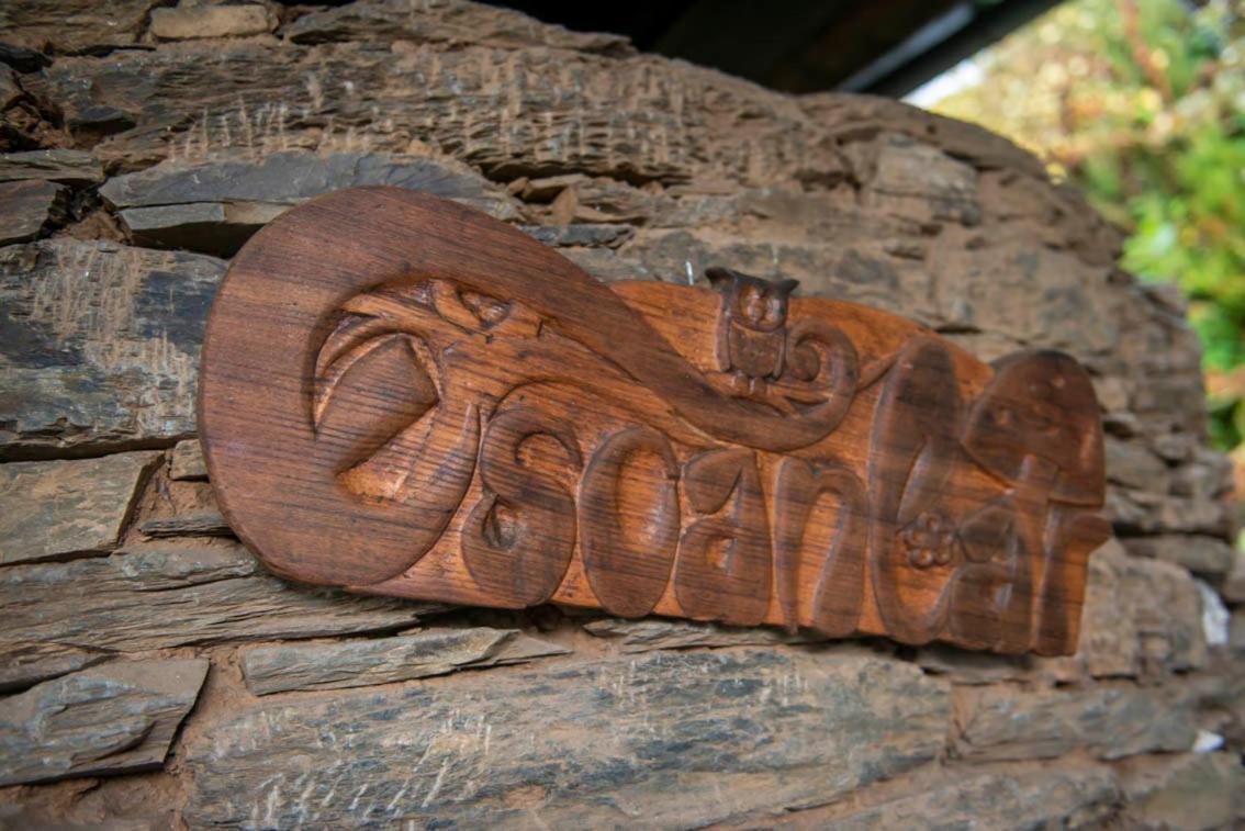 Escanlar Hostel *