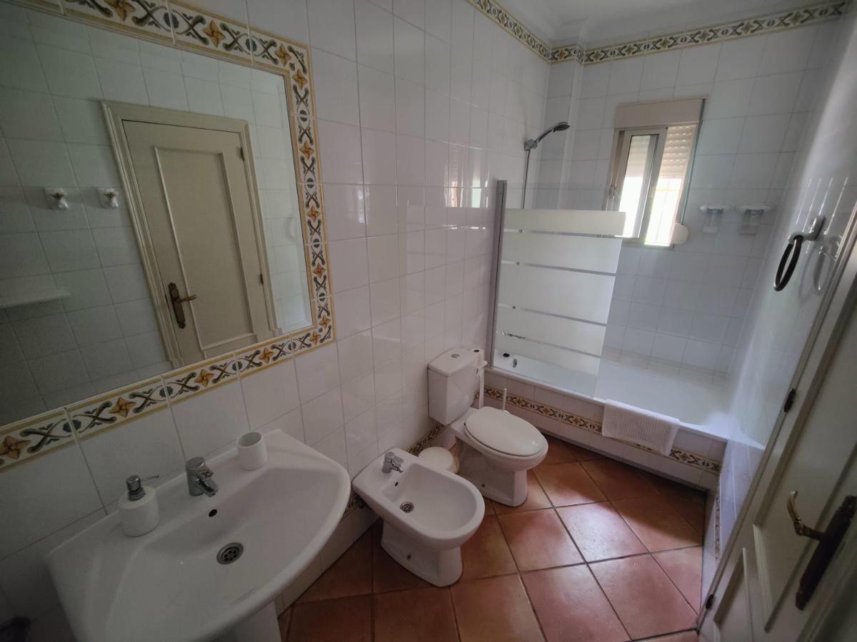 Hotel Cortijo Conquistadores Lucena Del Puerto