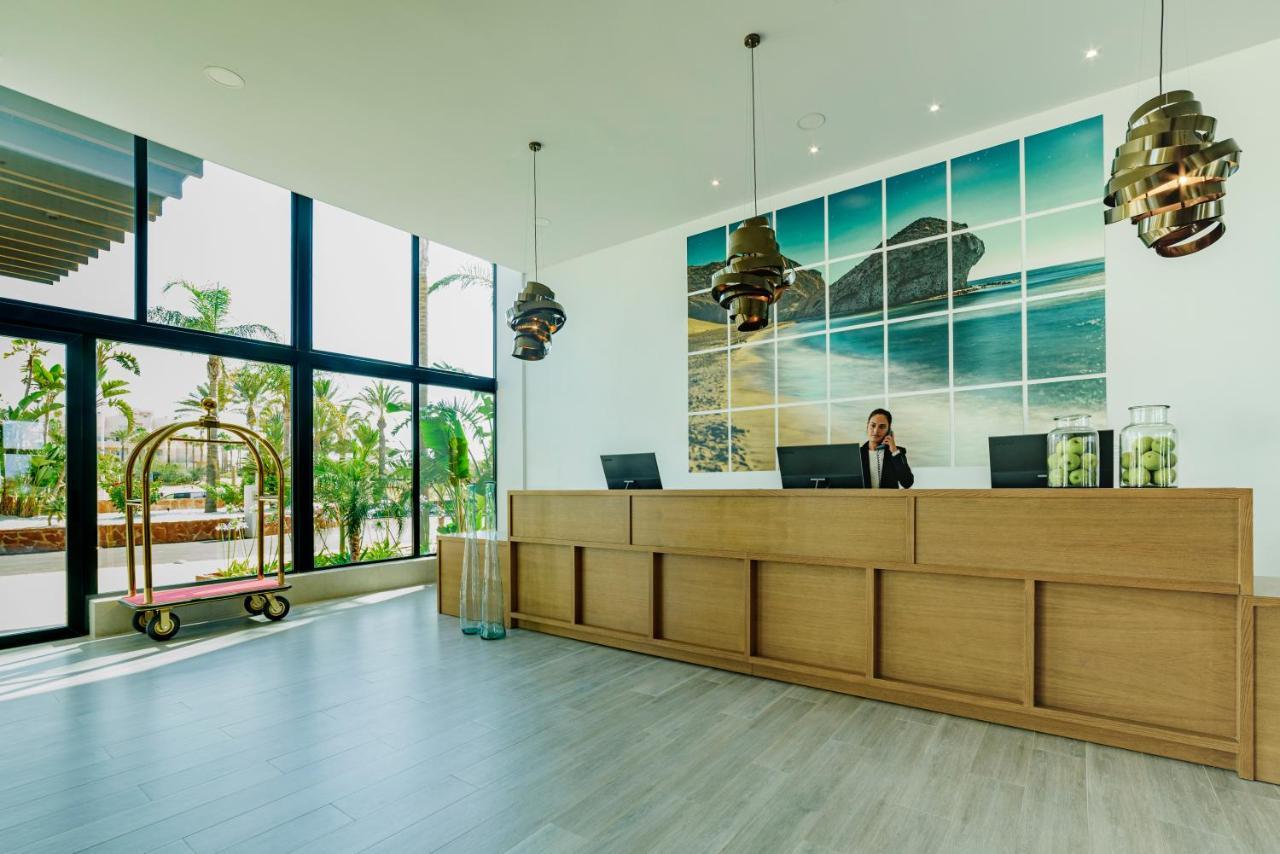 Hotel Cabogata