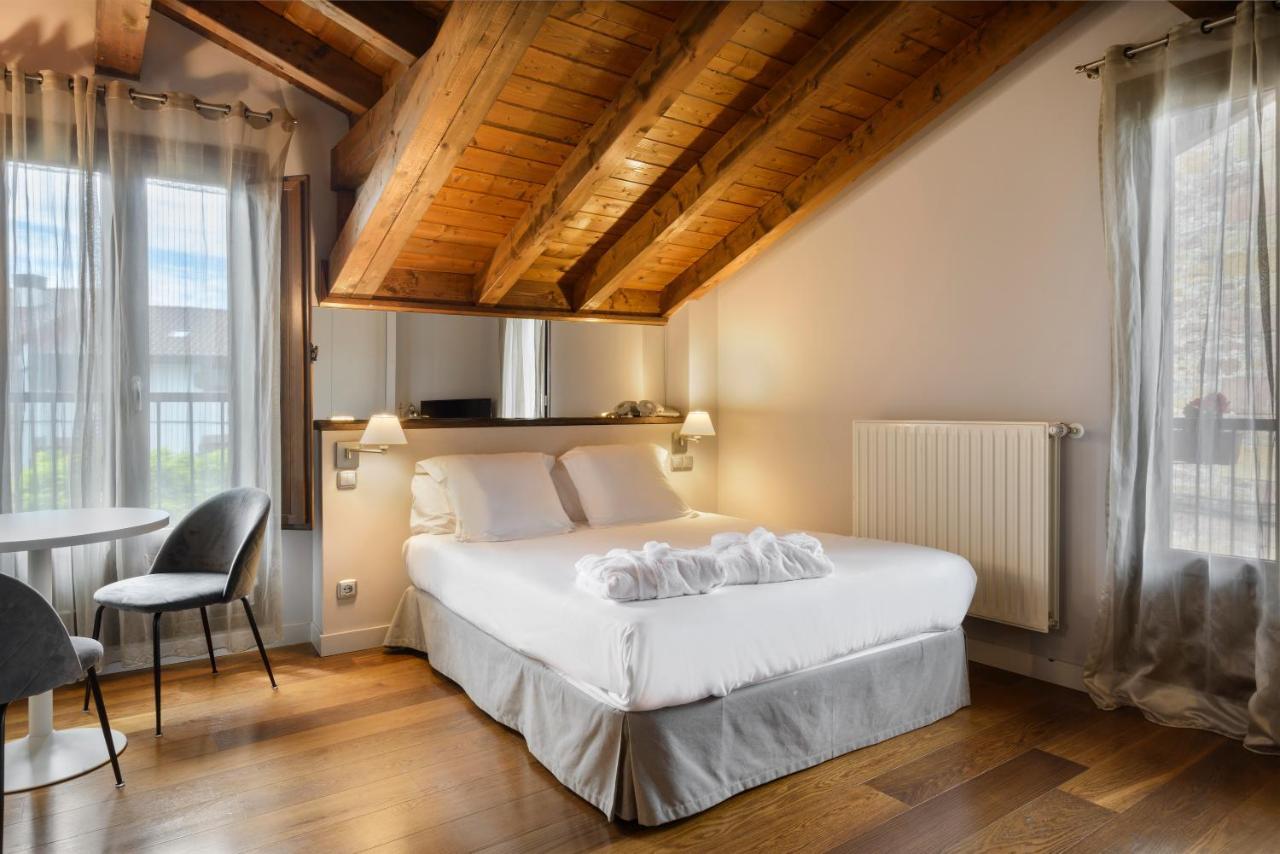 Rural Iribarnia Hotel 3*