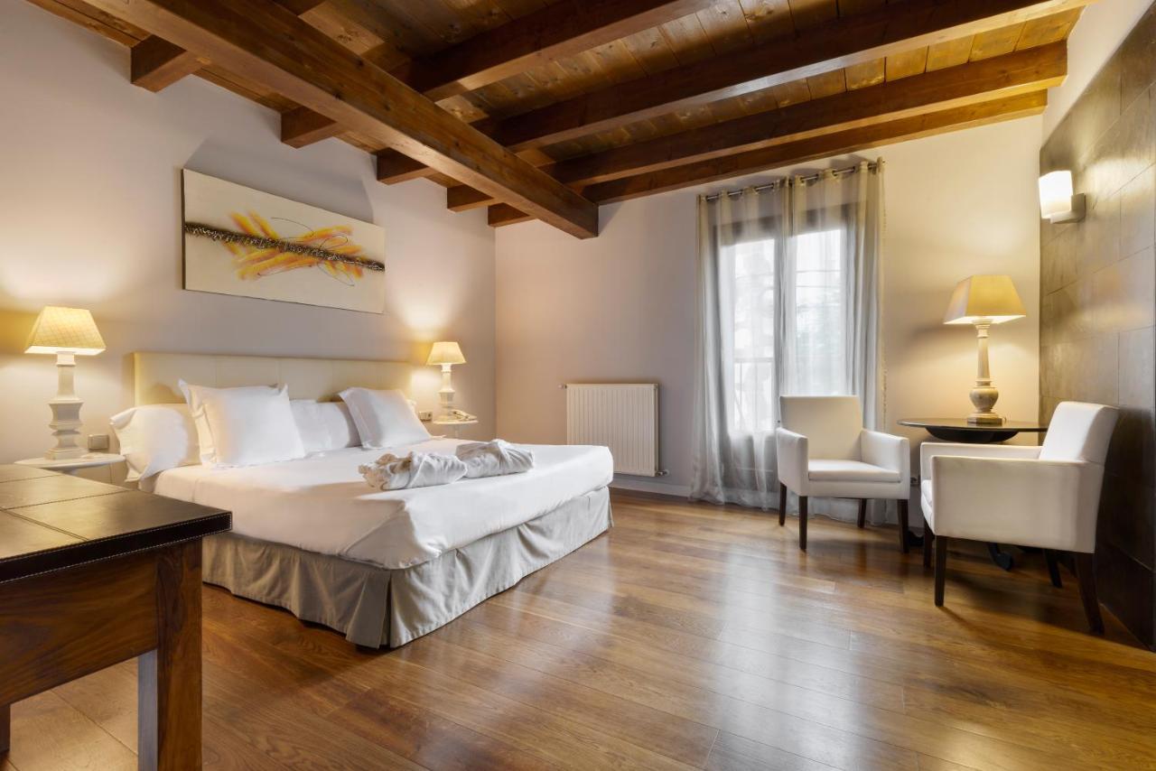 Hotel Rural Iribarnia Lantz