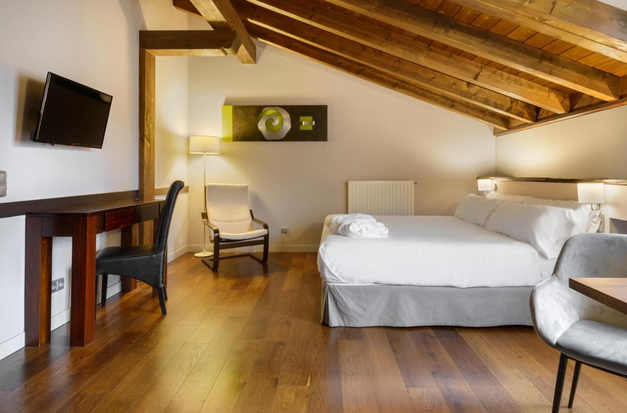 Hotel Rural Iribarnia 3*
