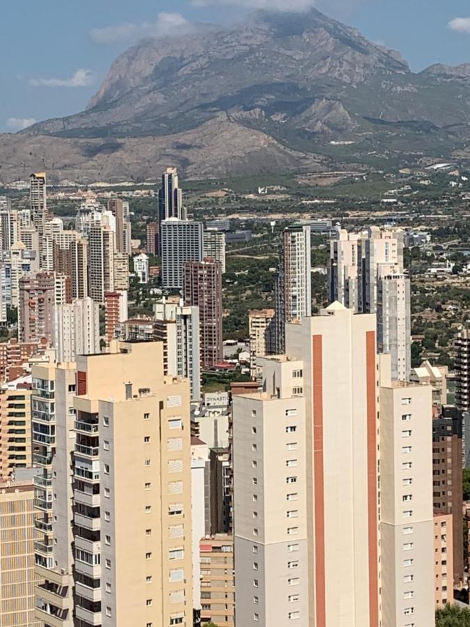 з чудовим видом,600 м леванте венідорм Apartment *