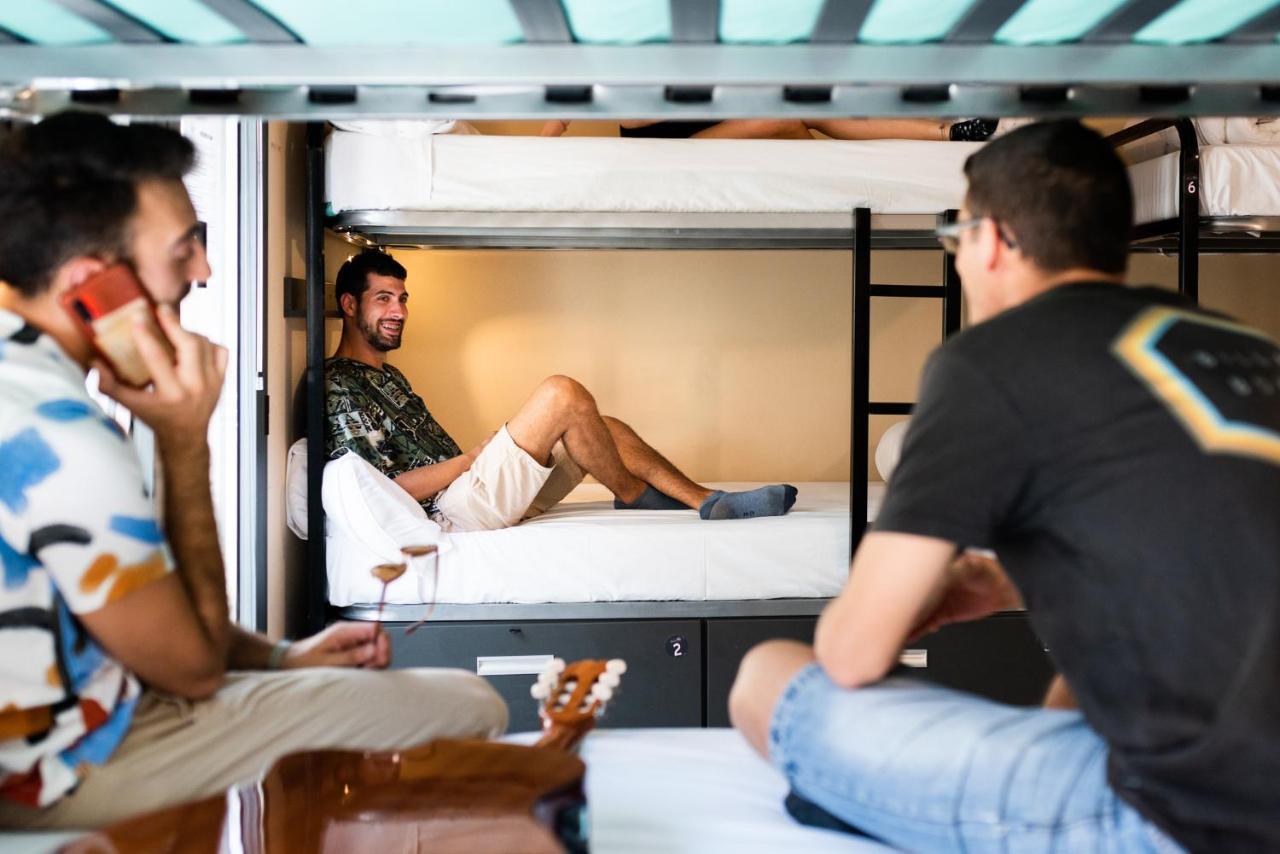 Carlota Braun Hostal *