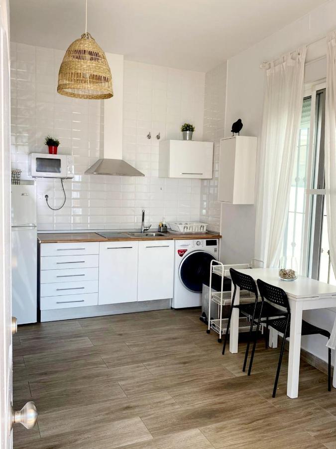 Beachfront Two-bedroom In Apartamento *
