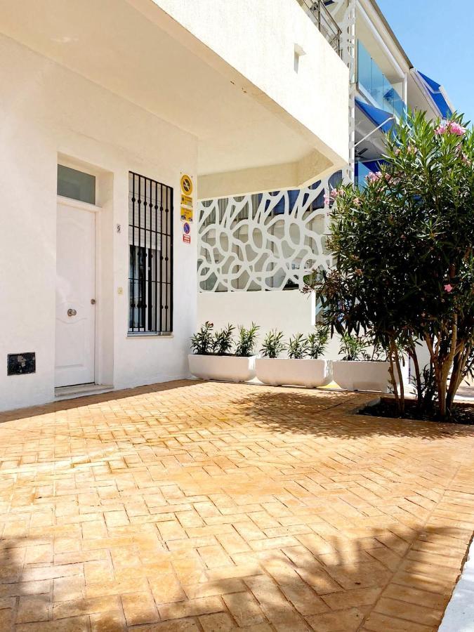 Beachfront Two-bedroom In Fuengirola