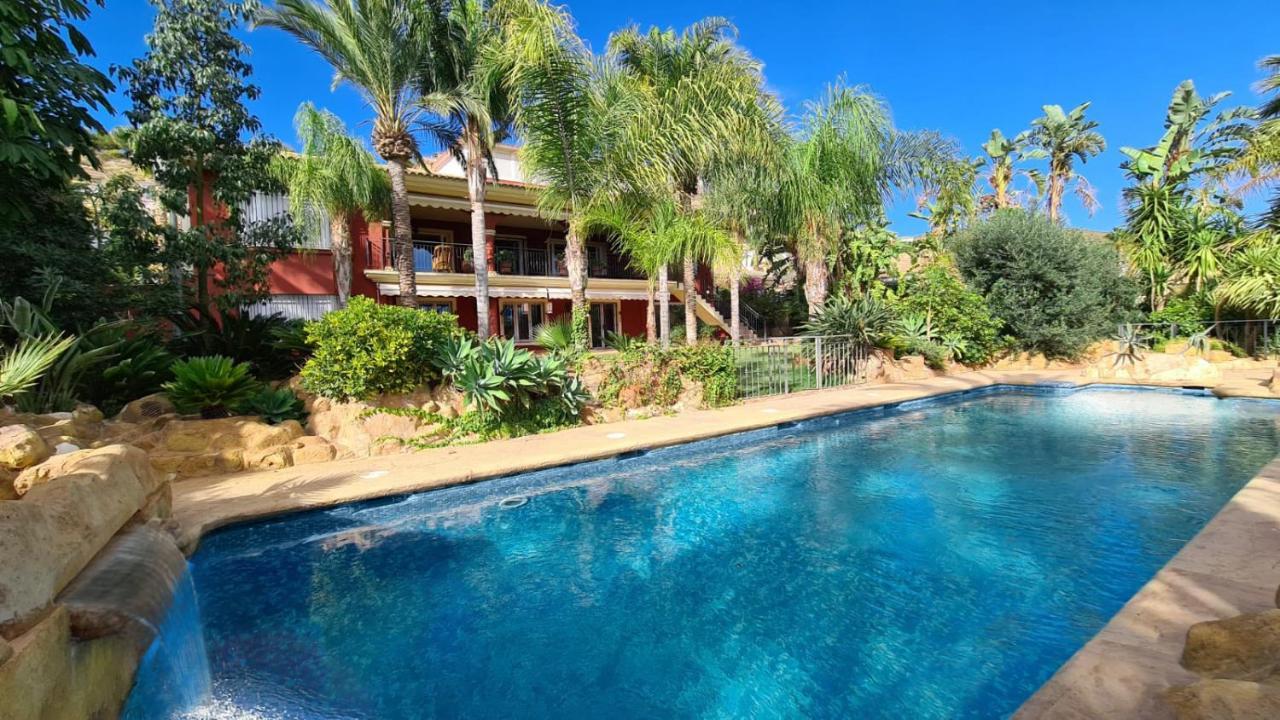 Villa 10 Bedroom 5 Star Luxury & Heated Pool For 5 To 28 Guests Near Alicante
