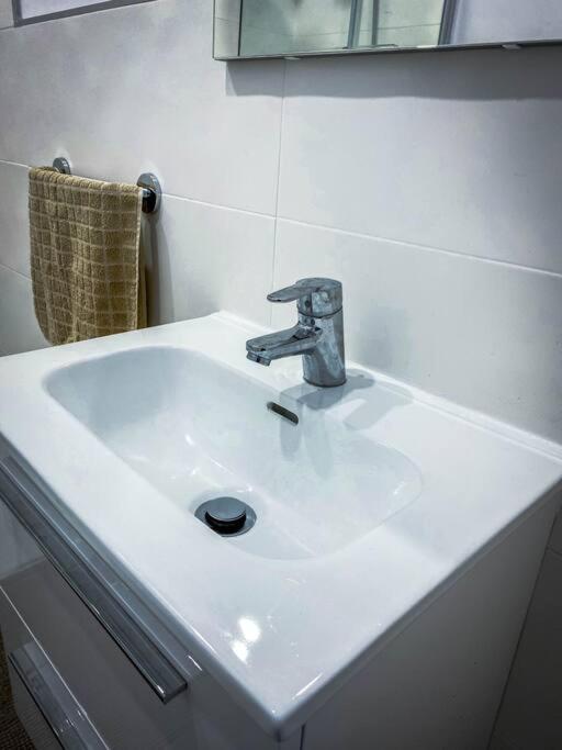 Apartamento Renovated Flat With Balcony Near Las Vistas Beach *