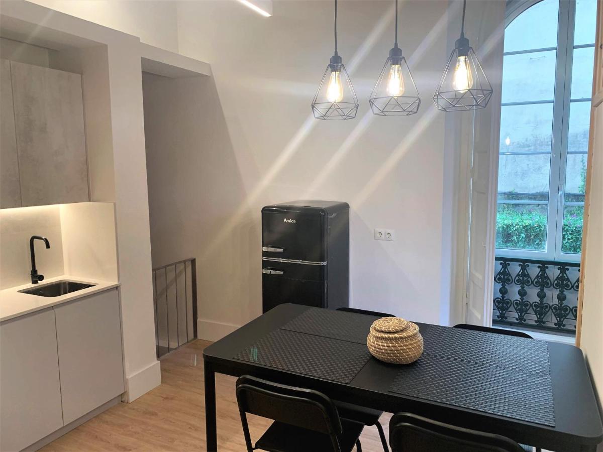 Apartamento Dúplex Planta Baja Con Aparcamiento Gratuito En Palacio De Mijares Apartamento