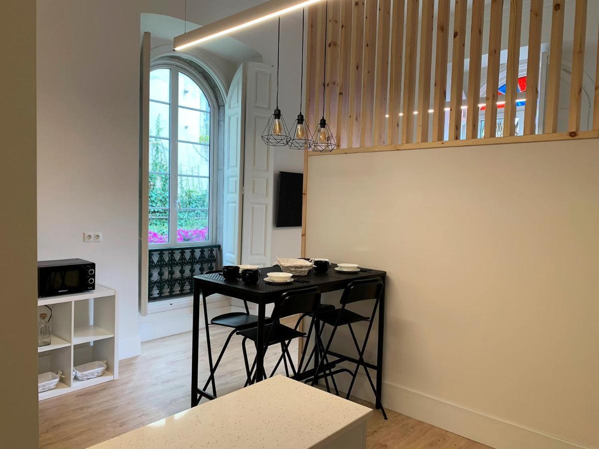 Apartamento Dúplex Planta Baja Con Aparcamiento Gratuito En Palacio De Mijares *