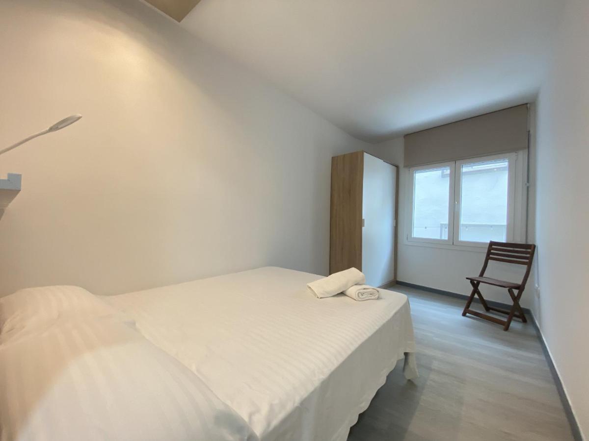 R136 Buhos Apartment Calafell