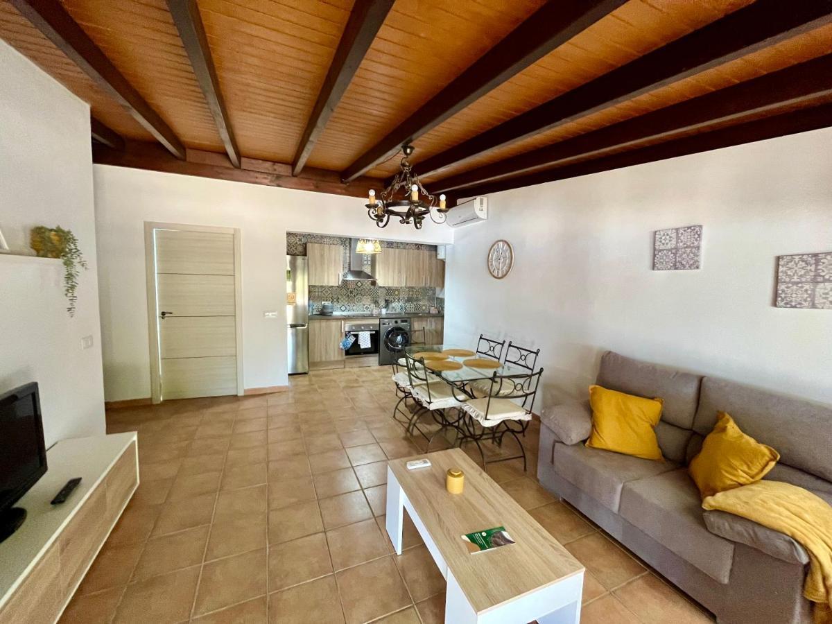 Rurales Club Deportivo Campos Apartamento