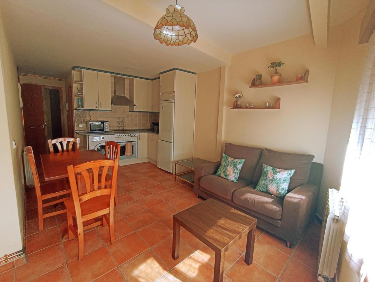 Apartment El Rincon Del Sanabres, Cabeza Mediana Rascafria