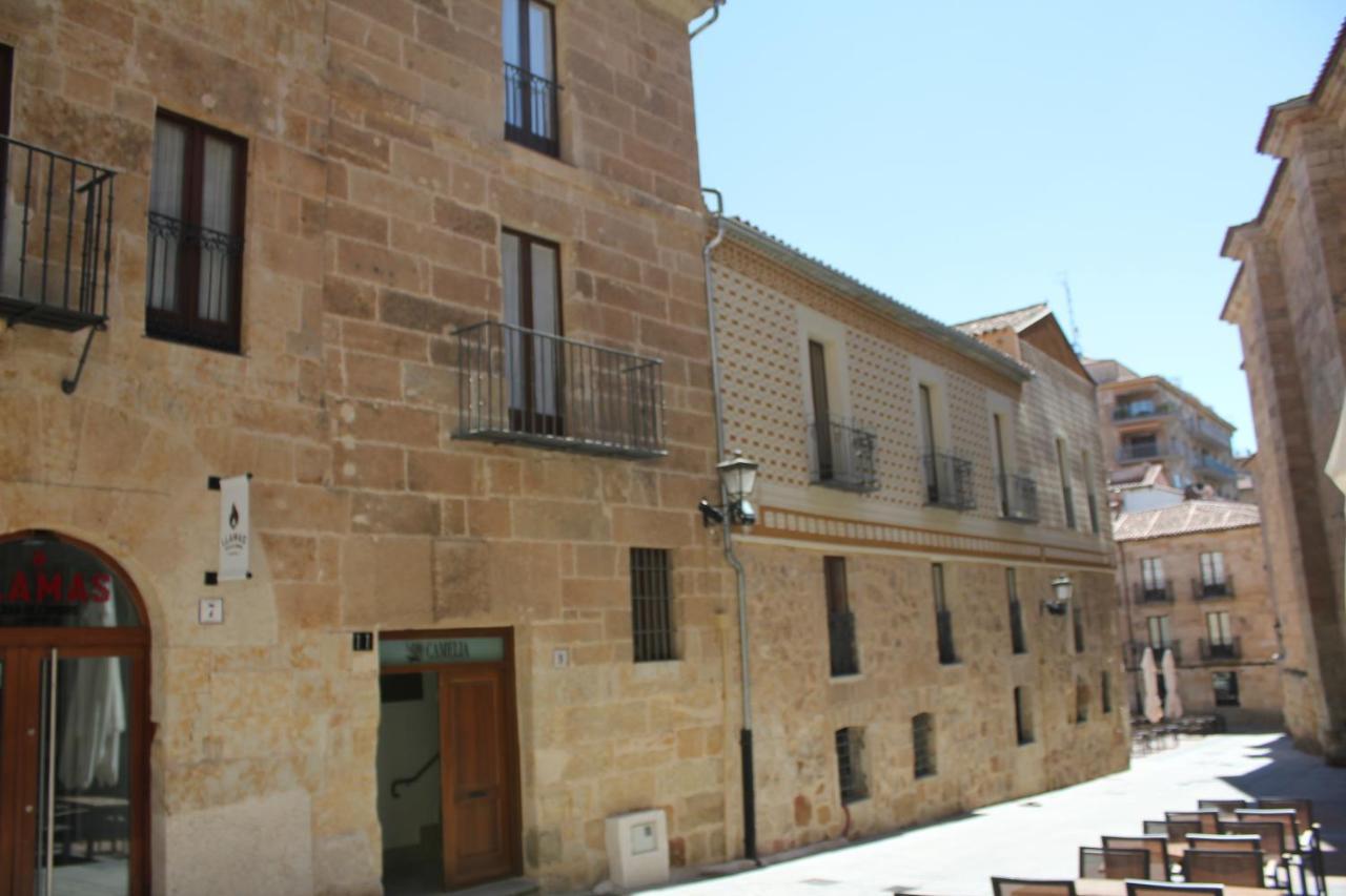 La Camelia Apartment *