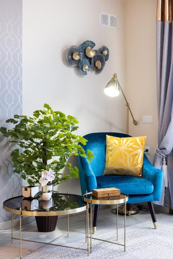 Stylish Design With Ocean, Pool View, King Size Bed, Wifi, Smart Tv, Free Parking 2 Pools Access