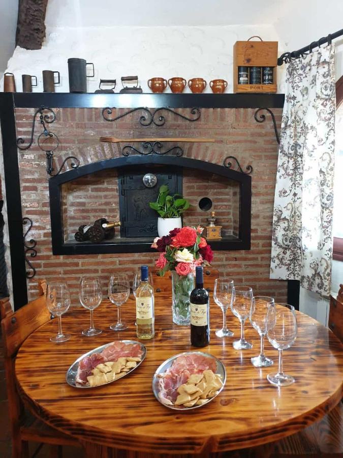 Casa Turistica Carmen, Con Chimenea, Amplia Zona De Jardin, Barbacoa, Piscina Y Garaje