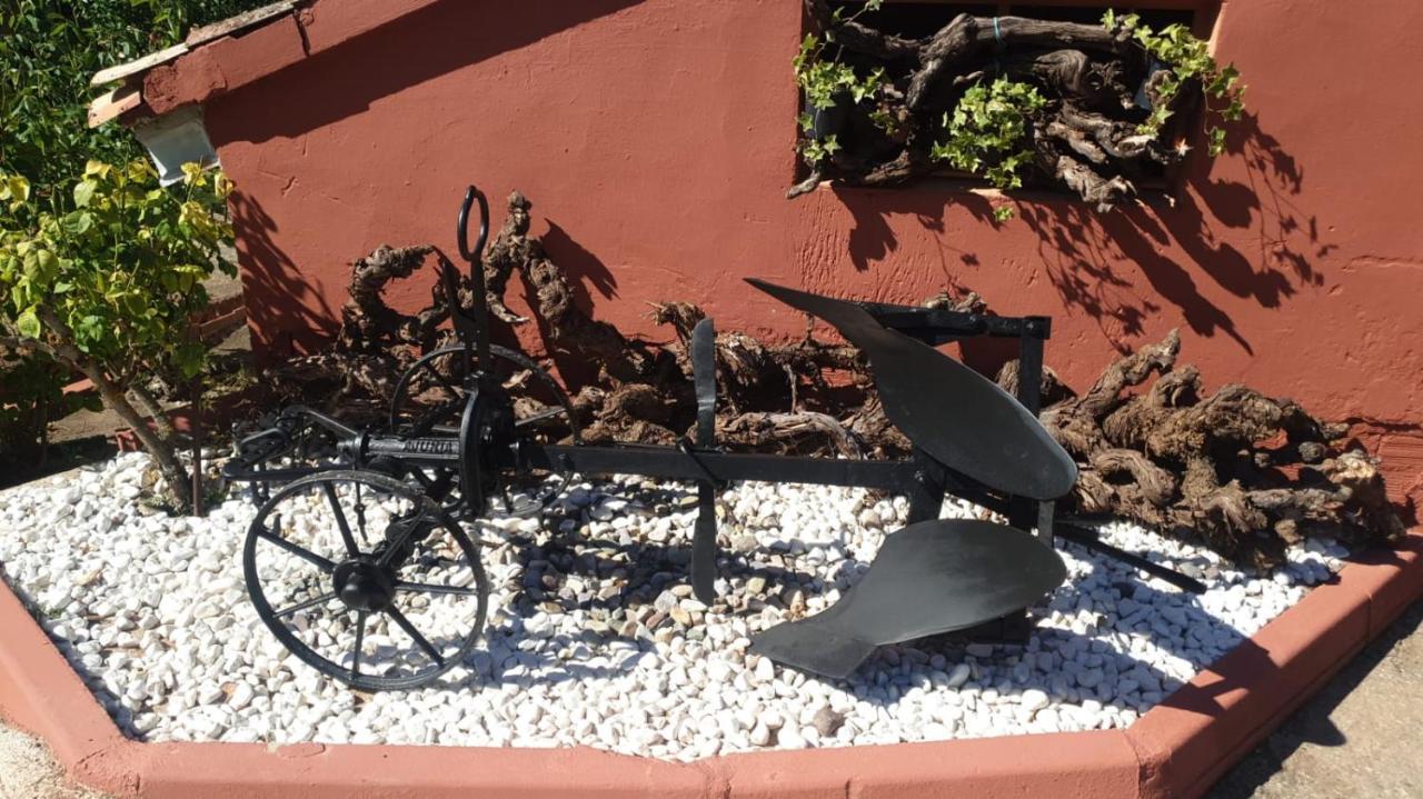 Casa Turistica Carmen, Con Chimenea, Amplia Zona De Jardin, Barbacoa, Piscina Y Garaje Holiday home Arenzana de Abajo