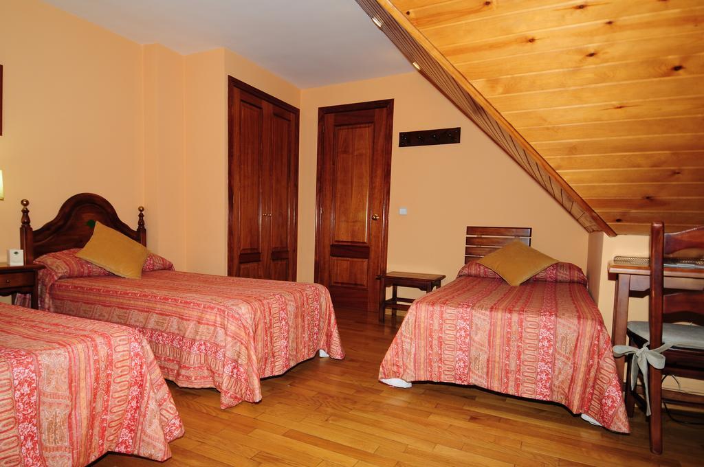 Eth Pomer Hotel