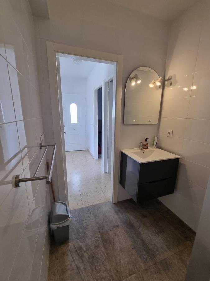 Seaside 2 Bedroom With Pool Holiday home *